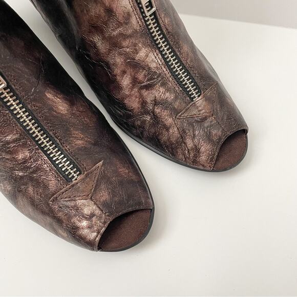 Helle Comfort Brown Booties Metallic Zipper Accent - Picture 4 of 11